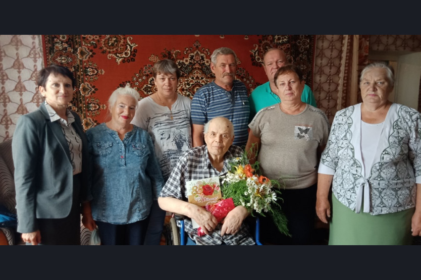 Поздравление почетного гражданина Пугач П.Ф.