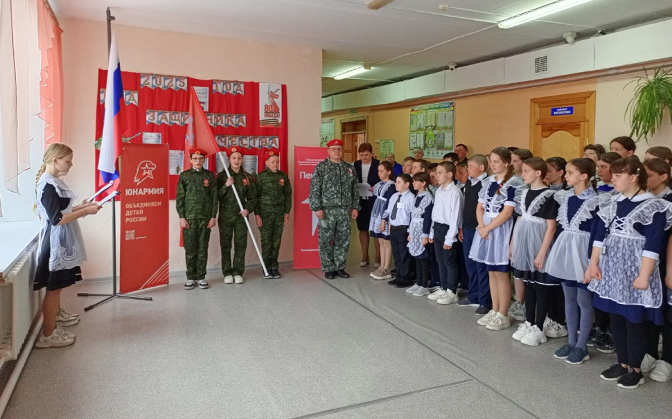 Часовой у Знамени Победы 